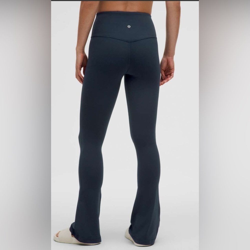 NWT lululemon athletica True Navy High-Rise Mini-Flare Pants 28" inseam Size: 2